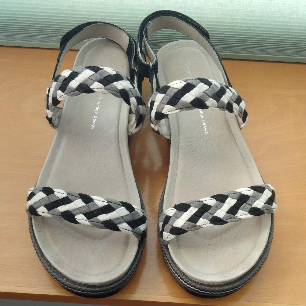 Jambu Ocean City Black & White Women's Sandals, 8.5
